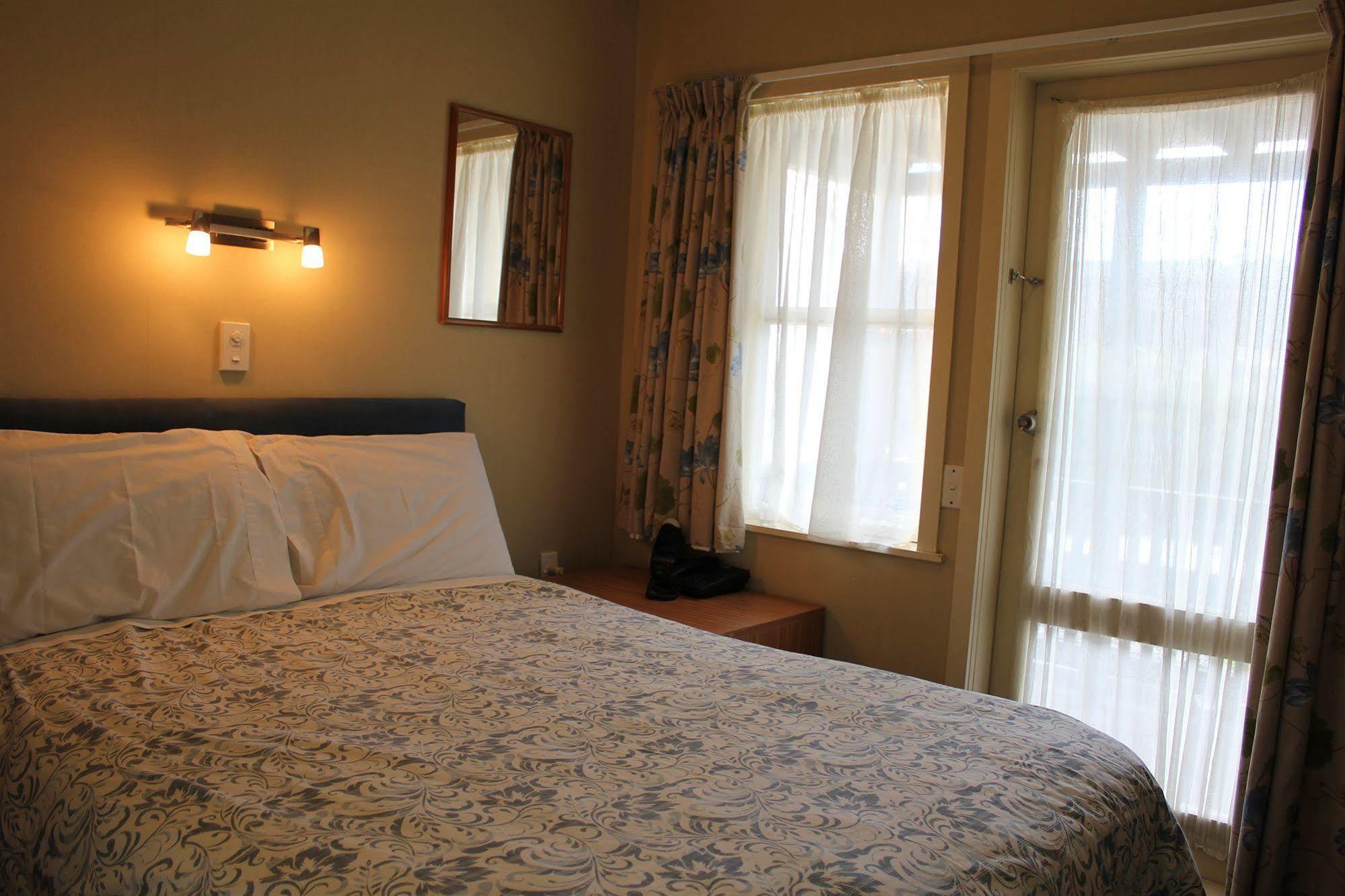 Halswell Lodge Wellington Bagian luar foto